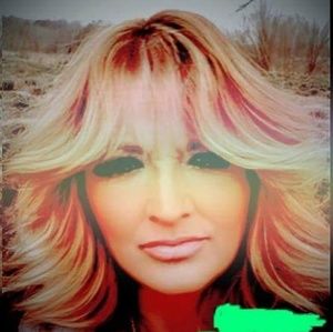 Meet your Posher, Hope